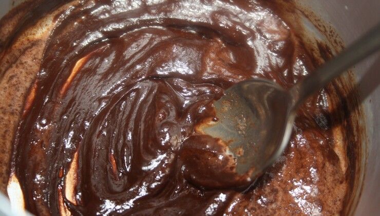 Как приготовить шоколадно-творожную запеканку в мультиварке? – Шаг 2