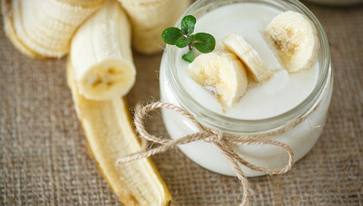 Молочное желе с бананом