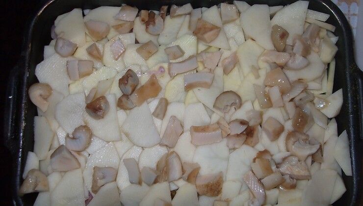 Пряный картофель запеченный с курицей и грибами – Шаг 5