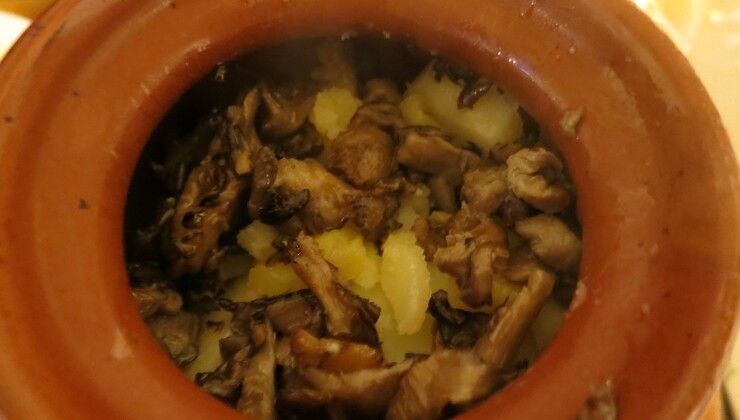 Картошка с грибами в горшочке 'Сливочная' – Шаг 1