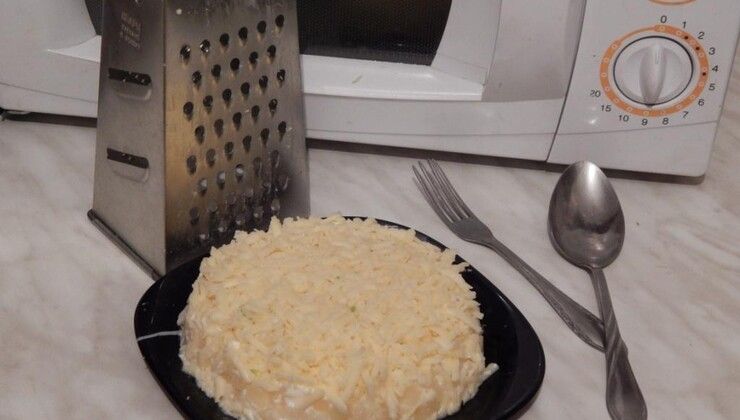 Как быстро приготовить салат «Кусочек сыра»? – Шаг 5