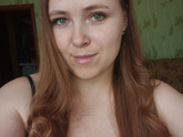Подстриглась чуть-чуть😄