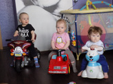 Раньше ждали, кто быстрее родит, теперь в 1 класс отдаём. ?