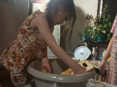 И когда она успела
