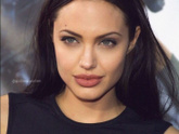 Анджелина Джоли