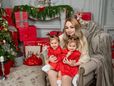 Сделали новогоднюю фотосессию 🎄🥰