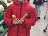 Одели бы мальчику?