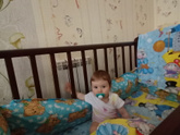 10 месяцев, человек растет ,человеку отпустили кровать