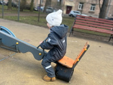 Сад учит новому😂