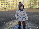 Первые прыжки по лужам.
