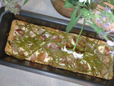 Пирог с курицей и чесночными стрелками