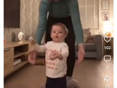 Лайфхак для детей которые учатся ходить