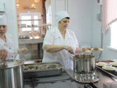 В Кирове обнаружили грубые нарушения в сфере питания школьников