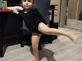 Записала Анну на танцы