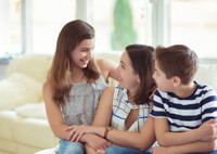 Как это слышат дети: 7 привычных фраз, которые часто говорят родители