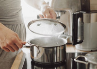 Вредна ли алюминиевая посуда? Плюсы и минусы этой кухонной утвари