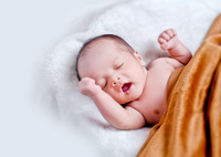 Как и сколько должен спать новорожденный?
