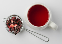 Чем полезен чай каркаде для женщин и мужчин