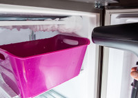 Размораживаем холодильник быстро и правильно: пошаговая инструкция