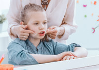 Логопедический массаж для детей: показания, особенности проведения