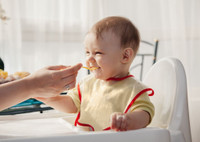 Особенности прикорма малышей в 6 месяцев