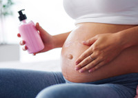 Бьюти-памятка: косметика, которую стоит исключить при беременности