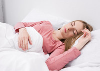 Спим и худеем: ученые объяснили, как длительность сна влияет на аппетит
