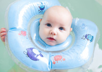 Круг на шею для купания новорожденного: делаем правильный выбор