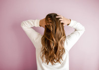 Плазмотерапия для волос: что это, плюсы и минусы