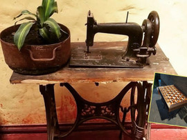 История одной переделки: как старая швейная машинка стала... необычным компьютерным столом