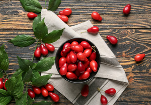 Кизил — ягода здоровья: польза и противопоказания