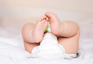 Как часто надо менять подгузник новорожденному