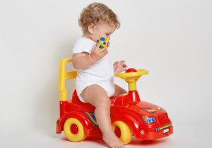 Толокар для малышей: стоящая покупка или бесполезная игрушка?