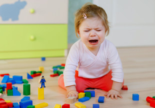 Почему ребенок плачет в детском саду