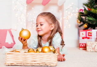 Чтобы время не тянулось: 15 идей, как скрасить ожидание Нового года с детьми