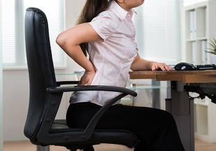 Почему болит спина - возможные причины и патологии