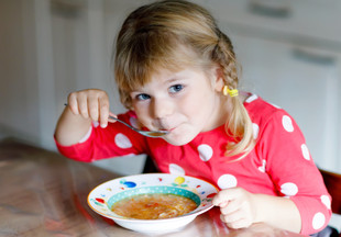 С какого возраста можно давать детям гороховый суп