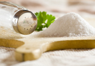 Для чистоты, здоровья и красоты: 20 удивительных способов применения соли в быту