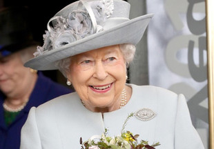 Обожают и у нас: супруга принца Чарльза рассекретила любимое телешоу Елизаветы II