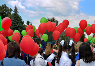 Какие справки и документы нужны родителям, чтобы попасть на выпускной в детский сад и школу