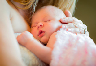 Как проявляется пилороспазм у новорожденных