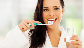 Как правильно чистить зубы: пошаговая инструкция