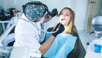 В каких случаях нужно удалять зуб мудрости: подготовка к процедуре