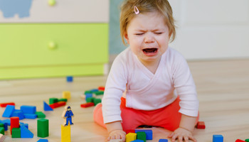 Почему ребенок плачет в детском саду