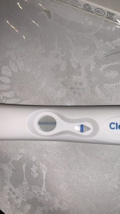 Девочки помогите. Тест клеар блю реагент или все же беременность?