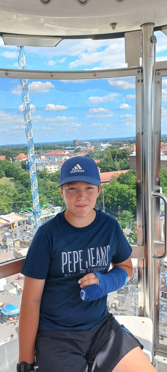 Чем мне запомнилась выписка из роддома? Тем, что мы в тот же день поехали обратно)