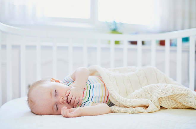 как выбрать приставную кроватку для новорожденного