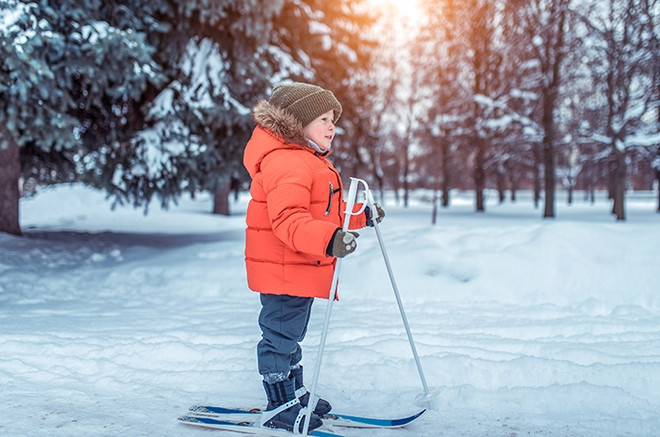Как выбрать лыжи, палки и ботинки ребенку: таблица по росту и возрасту