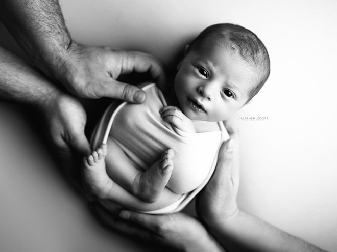 Самая милая фотосессия: 20 способов рассказать, что вы стали родителями, не показывая малыша