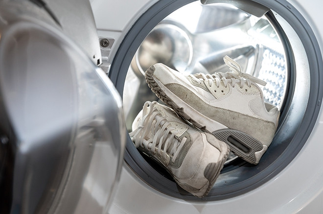 Как постирать кроссовки в стиральной машине